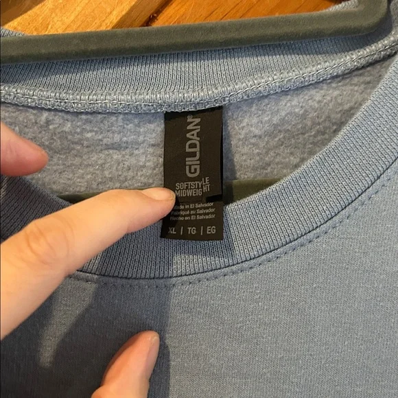 Atlantic City New Jersey Save the Turtles blue crewneck sweatshirt - Picture 3 of 4